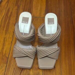 Dolce Vita Women's Taupe Heeled Sandals